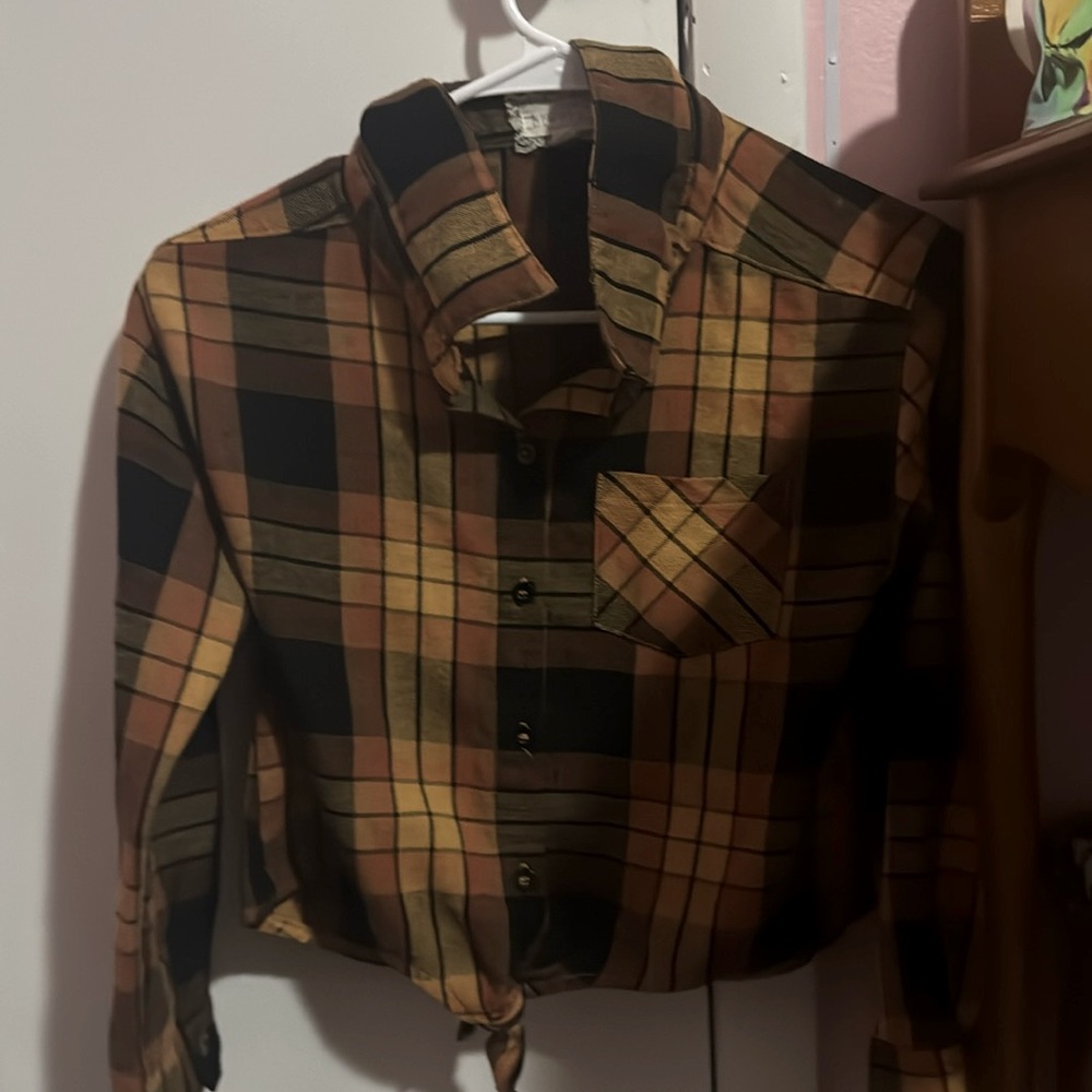 Yellow,black,orange long sleeve flannel, fall,cropped
